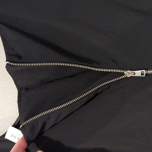 Everlane Black dress. Women's size 10 black dress. Size 10. - Picture 7 of 7